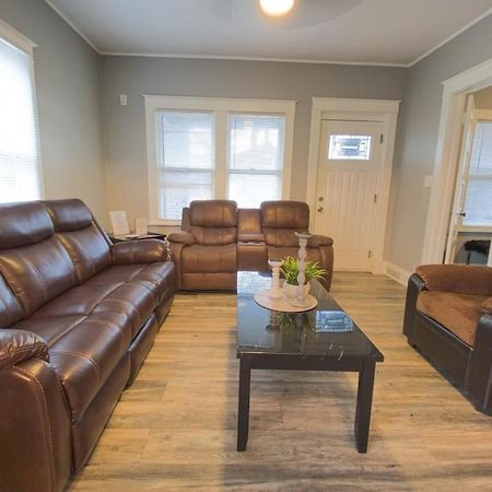 Large 6Br, 2 Bath In ไนแอการาฟอลส์ ภายนอก รูปภาพ