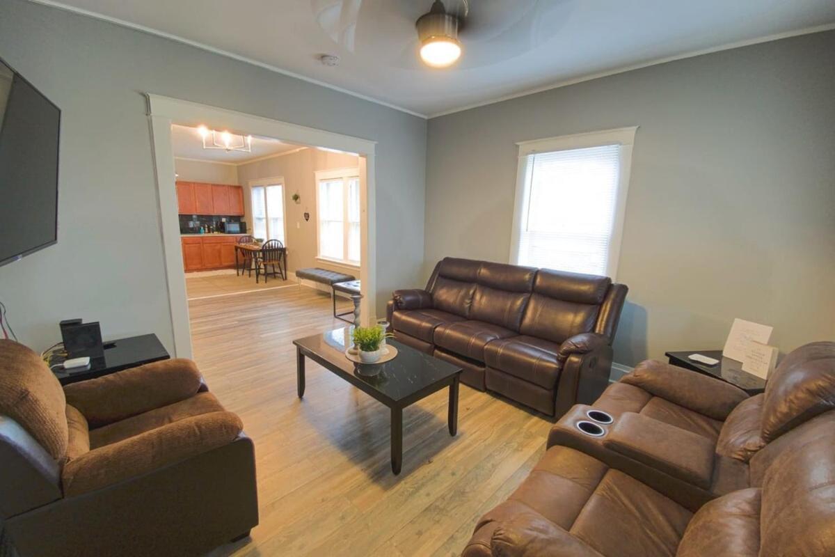 Large 6Br, 2 Bath In ไนแอการาฟอลส์ ภายนอก รูปภาพ