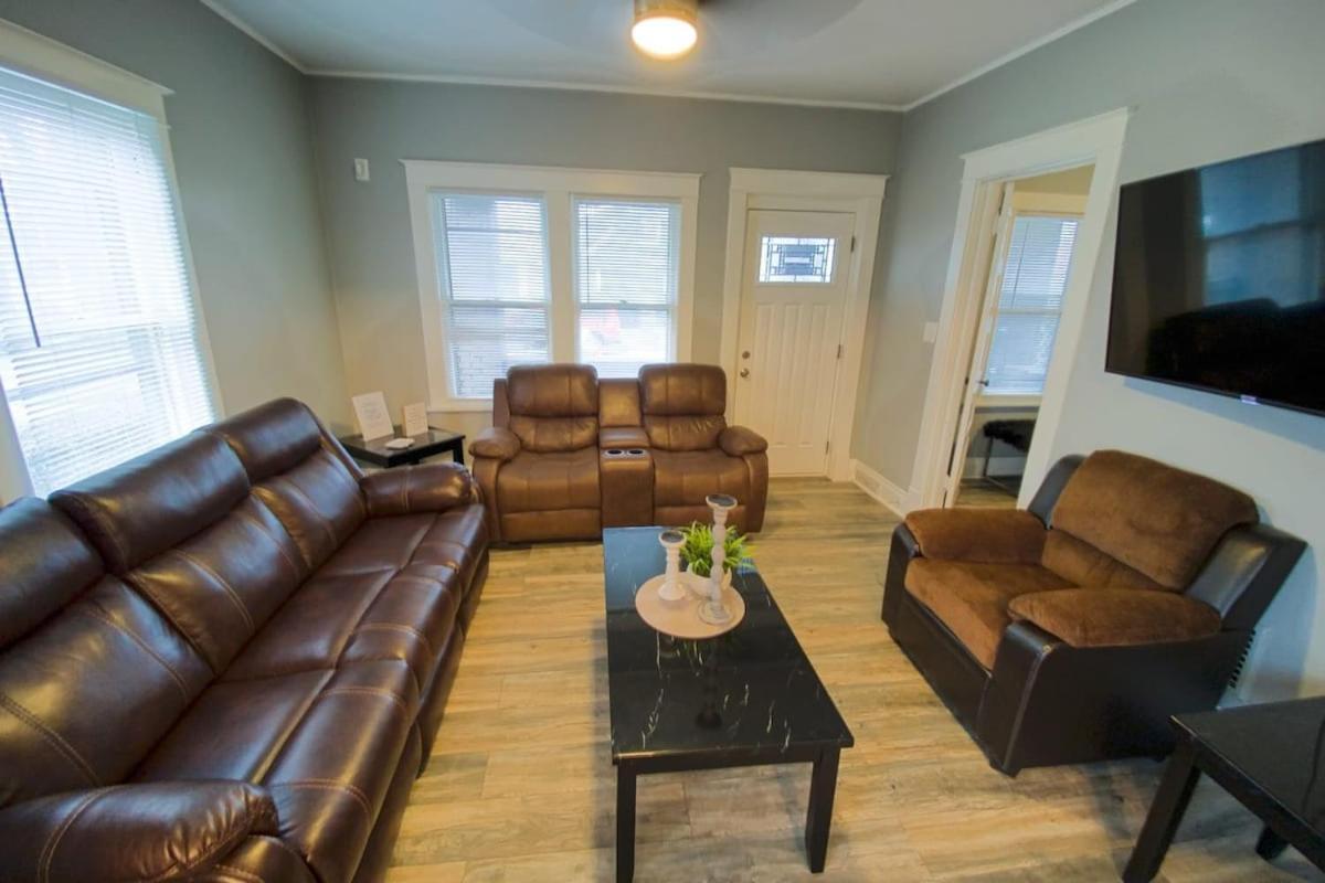 Large 6Br, 2 Bath In ไนแอการาฟอลส์ ภายนอก รูปภาพ