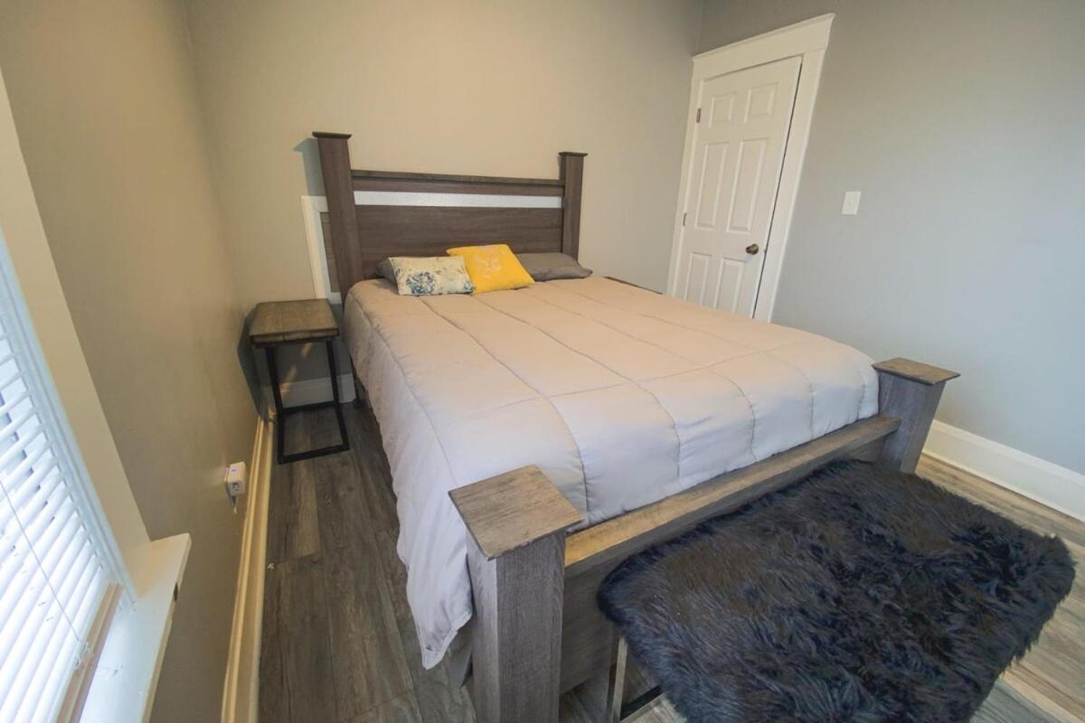 Large 6Br, 2 Bath In ไนแอการาฟอลส์ ภายนอก รูปภาพ