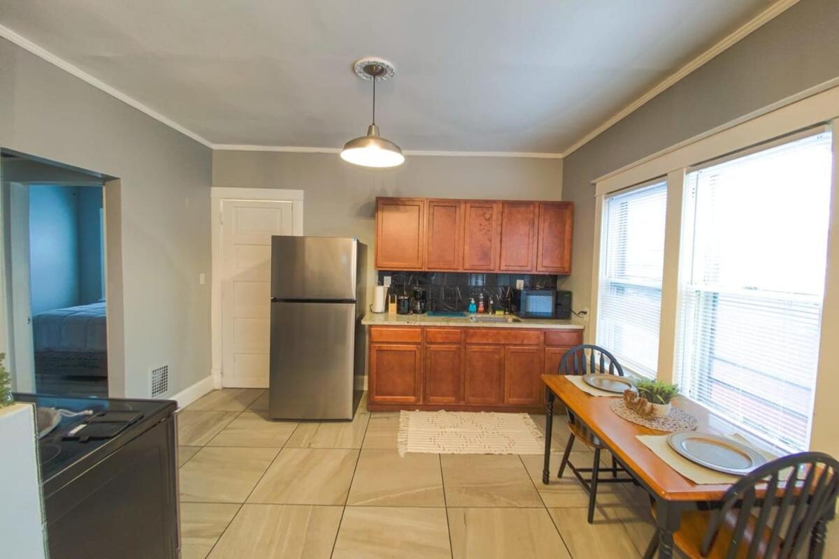 Large 6Br, 2 Bath In ไนแอการาฟอลส์ ภายนอก รูปภาพ