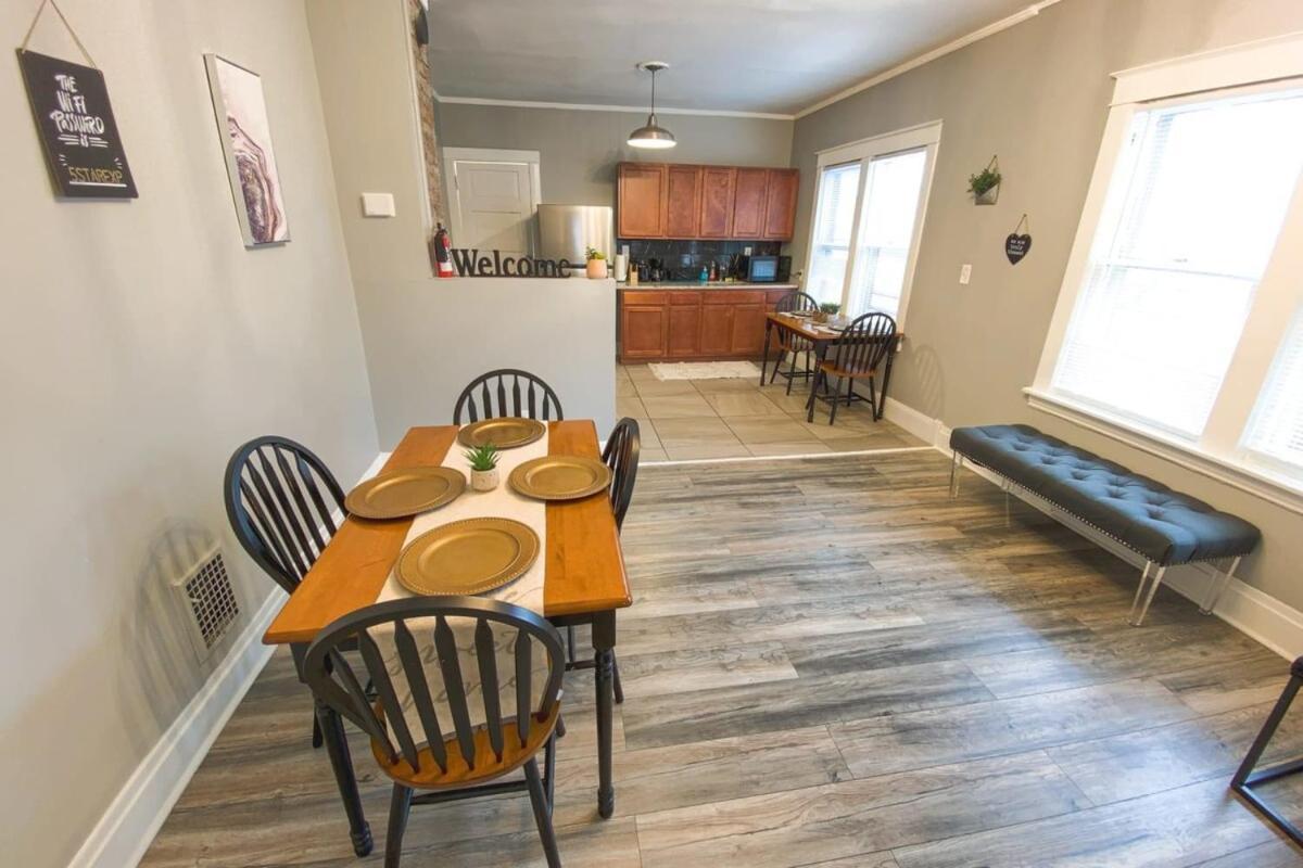 Large 6Br, 2 Bath In ไนแอการาฟอลส์ ภายนอก รูปภาพ