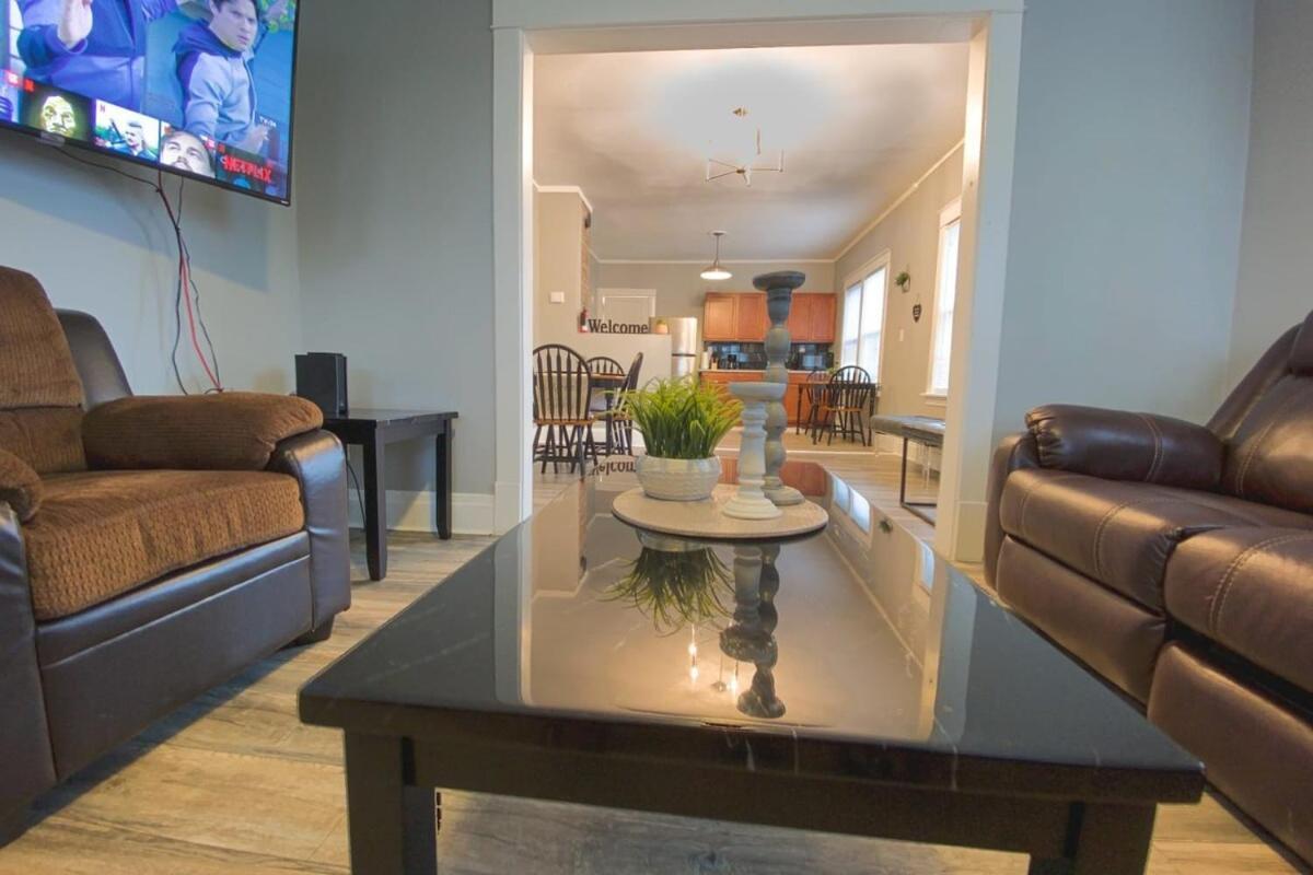 Large 6Br, 2 Bath In ไนแอการาฟอลส์ ภายนอก รูปภาพ
